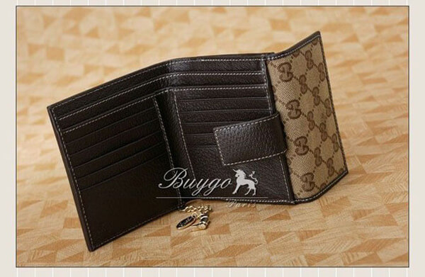 グッチ 財布 スーパーコピーグッチ 財布 グッチ チャーム付 Wホック 二つ折り財布 154182 F40IS 1000 GGキャンバス グッチ 財布 スーパーコピーグッチ 財布 グッチ チャーム付 Wホック 二つ折り財布 154182 F40IS 1000 GGキャンバス