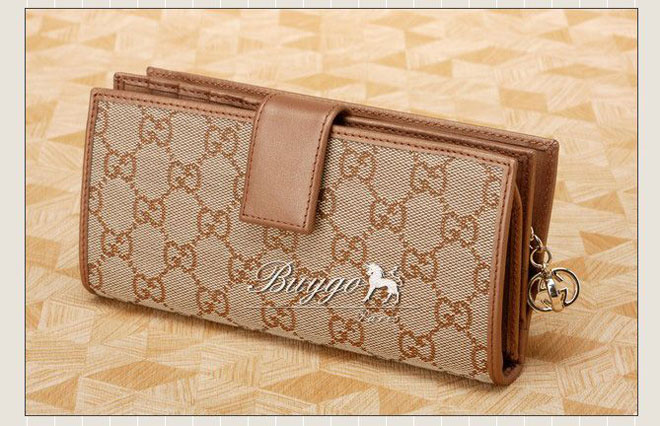 グッチ 財布 スーパーコピーグッチ 233024 F4C7N 9761 GGキャンバス インターロッキングGチャーム 2つ折り長財布 グッチ 財布 スーパーコピーグッチ 233024 F4C7N 9761 GGキャンバス インターロッキングGチャーム 2つ折り長財布