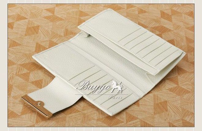 グッチ 財布 スーパーコピーグッチ 二つ折長財布/ベージュ(181672 F4FOG 8420) グッチ 財布 スーパーコピーグッチ 二つ折長財布/ベージュ(181672 F4FOG 8420)