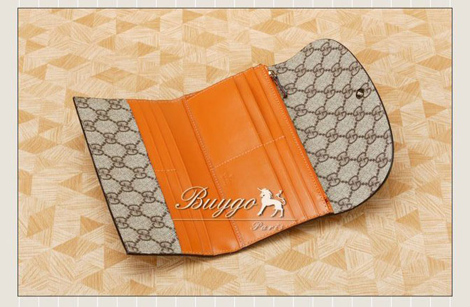 グッチ 財布 スーパーコピーグッチ 256929 FCI1G 8371 GGプラス TOKYO トウキョウ 2つ折長財布 ベージュ/ライトグリーン グッチ 財布 スーパーコピーグッチ 256929 FCI1G 8371 GGプラス TOKYO トウキョウ 2つ折長財布 ベージュ/ライトグリーン