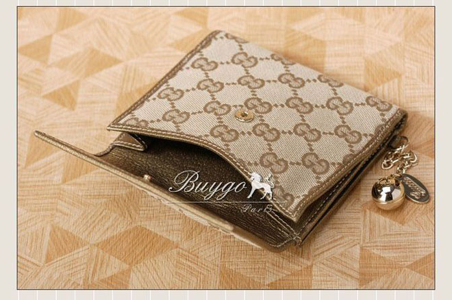 グッチ 財布 スーパーコピーグッチ GGキャンバス Wホック折財布154182 f4fsg 9693 グッチ 財布 スーパーコピーグッチ GGキャンバス Wホック折財布154182 f4fsg 9693