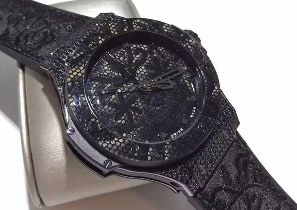 ウブロ ビッグバン スーパーコピーブロイダリーオールブラックダイヤモンド 世界限定200本 343.SV.6510.NR.0800 ウブロ ビッグバン スーパーコピーブロイダリーオールブラックダイヤモンド 世界限定200本 343.SV.6510.NR.0800