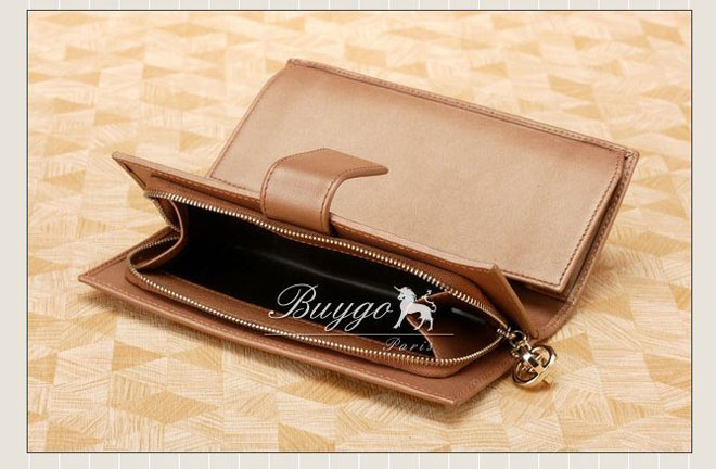 グッチ 財布 スーパーコピーグッチ 233024 F4C7N 9761 GGキャンバス インターロッキングGチャーム 2つ折り長財布 グッチ 財布 スーパーコピーグッチ 233024 F4C7N 9761 GGキャンバス インターロッキングGチャーム 2つ折り長財布