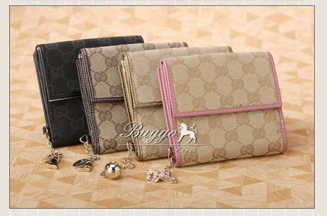 グッチ 財布 スーパーコピーグッチ GGキャンバス Wホック折財布154182 f4fsg 9693 グッチ 財布 スーパーコピーグッチ GGキャンバス Wホック折財布154182 f4fsg 9693