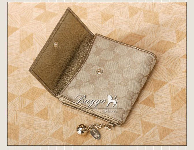 グッチ 財布 スーパーコピーグッチ GGキャンバス Wホック折財布154182 f4fsg 9693 グッチ 財布 スーパーコピーグッチ GGキャンバス Wホック折財布154182 f4fsg 9693