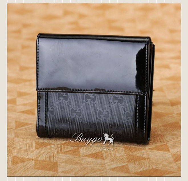 グッチ 財布 スーパーコピーグッチ 財布 二つ折り財布 レディース サイフ ブラック(黒) GGキャンバス Wホック 224226 グッチ 財布 スーパーコピーグッチ 財布 二つ折り財布 レディース サイフ ブラック(黒) GGキャンバス Wホック 224226