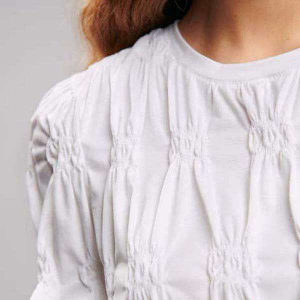 シャネル◇21 Metiers d'art◇Ｔシャツコピー2色P71037 K10173 AW005