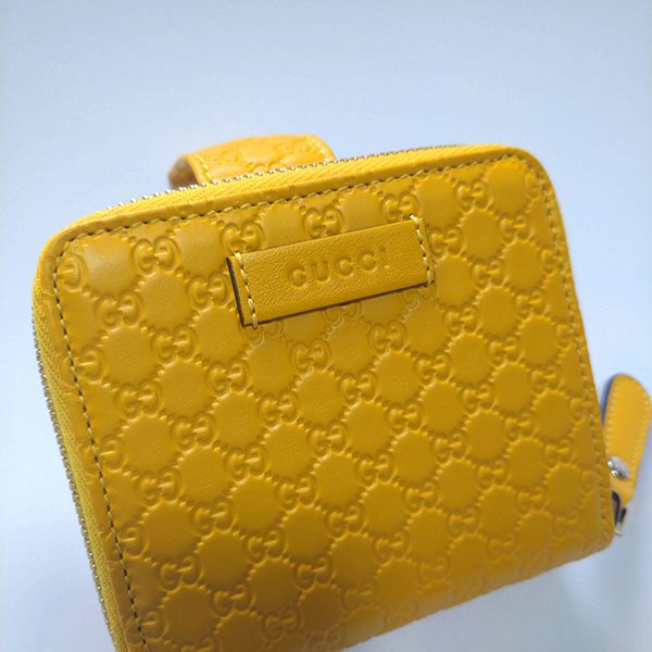 大人気グッチ GG シマ レザー折りたたみ コンパクト財布コピー449395 BMJ1G 大人気グッチ GG シマ レザー折りたたみ コンパクト財布コピー449395 BMJ1G