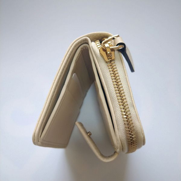 大人気グッチ GG シマ レザー折りたたみ コンパクト財布コピー449395 BMJ1G 大人気グッチ GG シマ レザー折りたたみ コンパクト財布コピー449395 BMJ1G