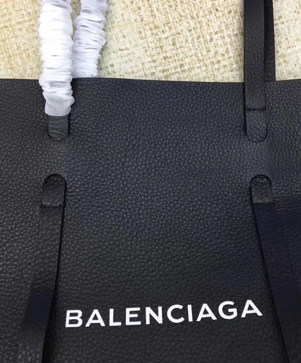 バレンシアガ トートバッグ Everyday Tote S ホワイトロゴが印象的unisex スーパーコピー