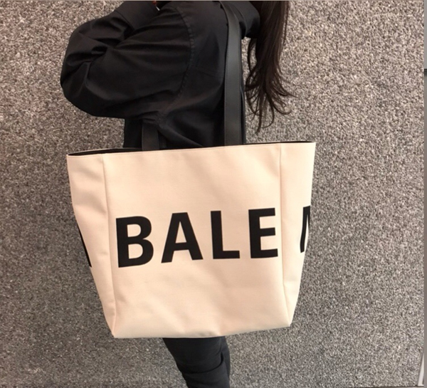 バレンシアガ トートバッグ スーパーコピー Canvas Large バレンシアガ トート バッグ